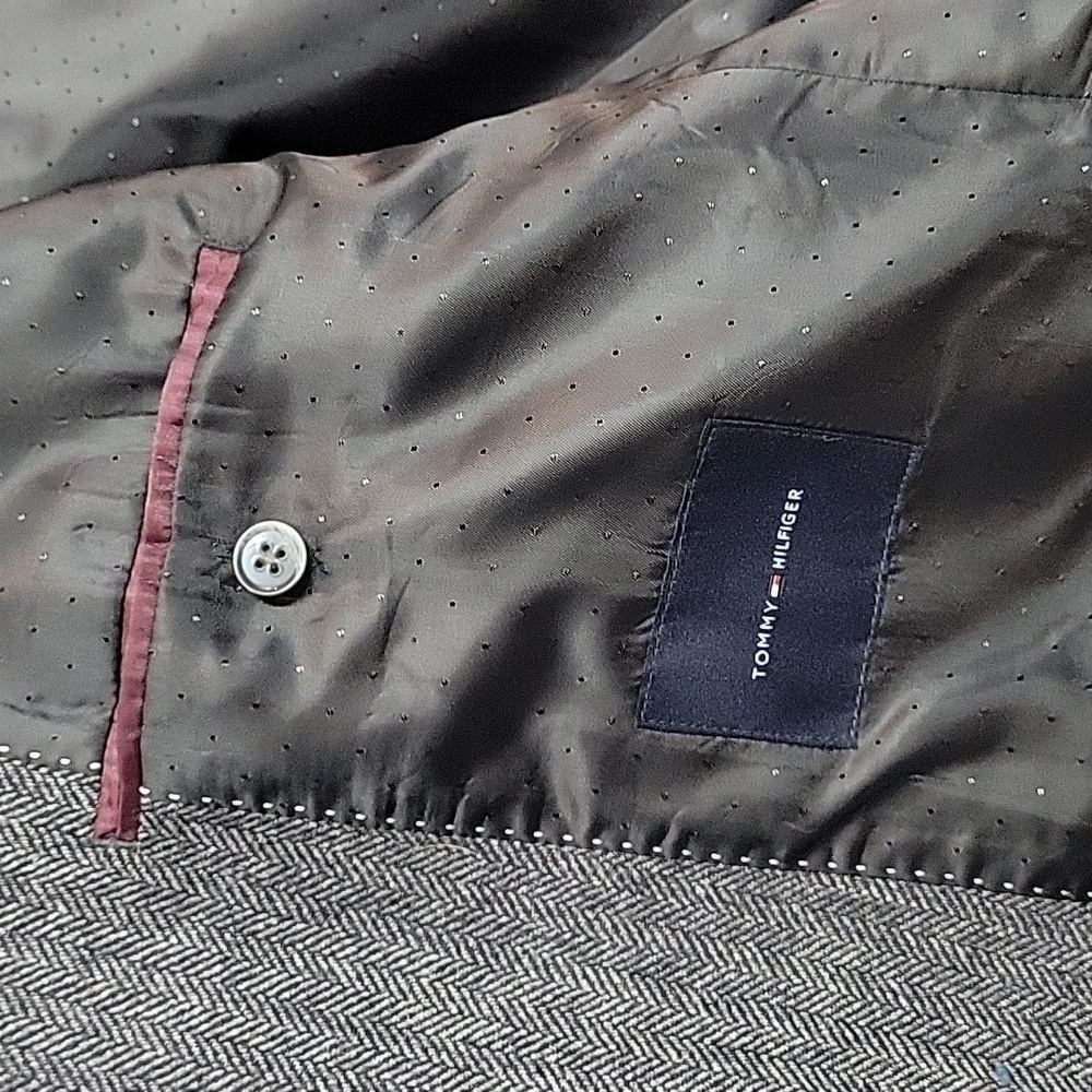 Tommy Hilfiger Gray Herringbone Two Button Sport … - image 3